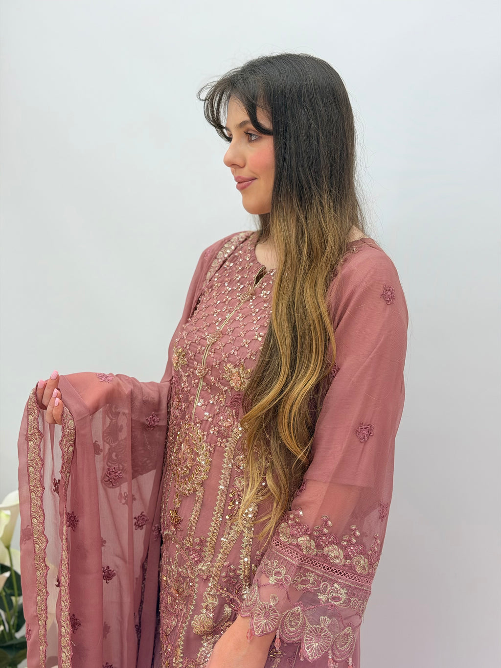 Dusty Rose & Golden Zehra