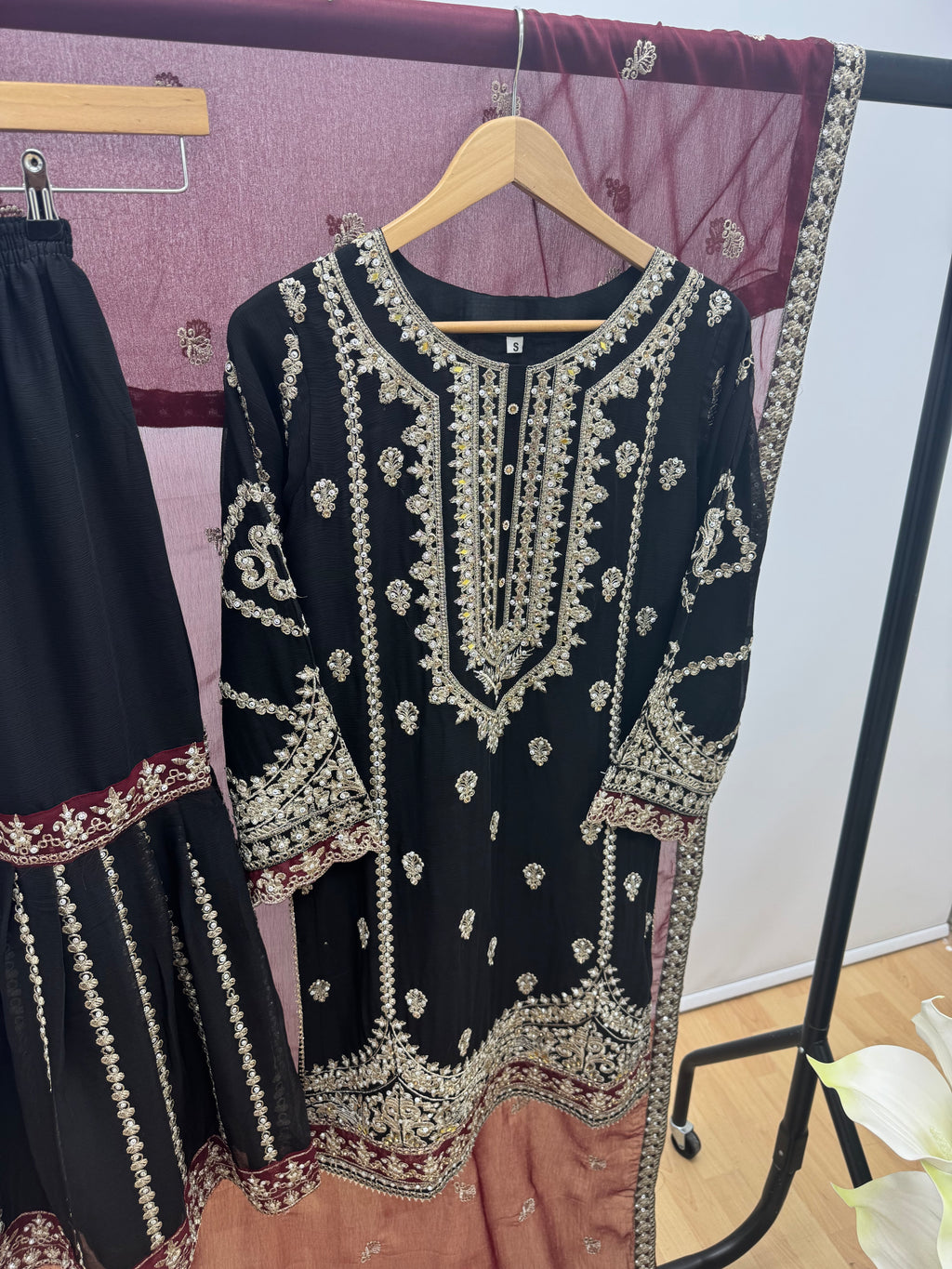 Zari Luxe