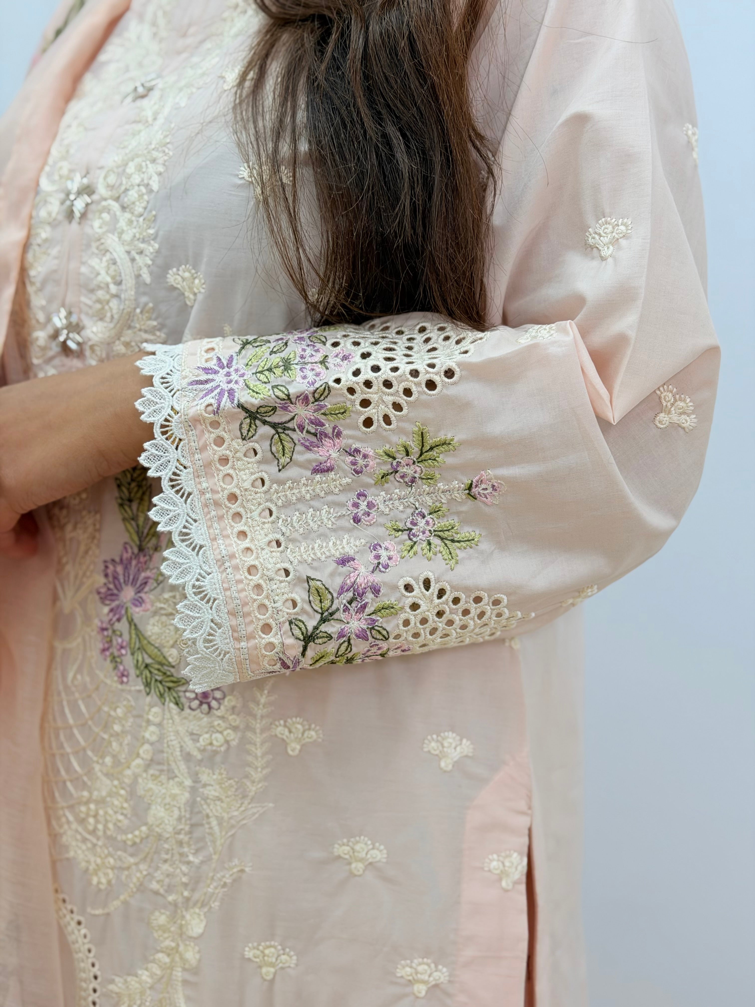 Ivory Meadow & Peach Petal