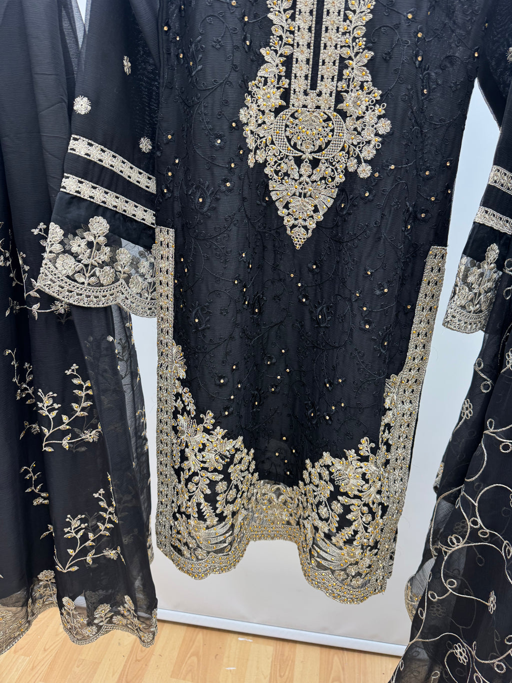 Noor-e-Siyah