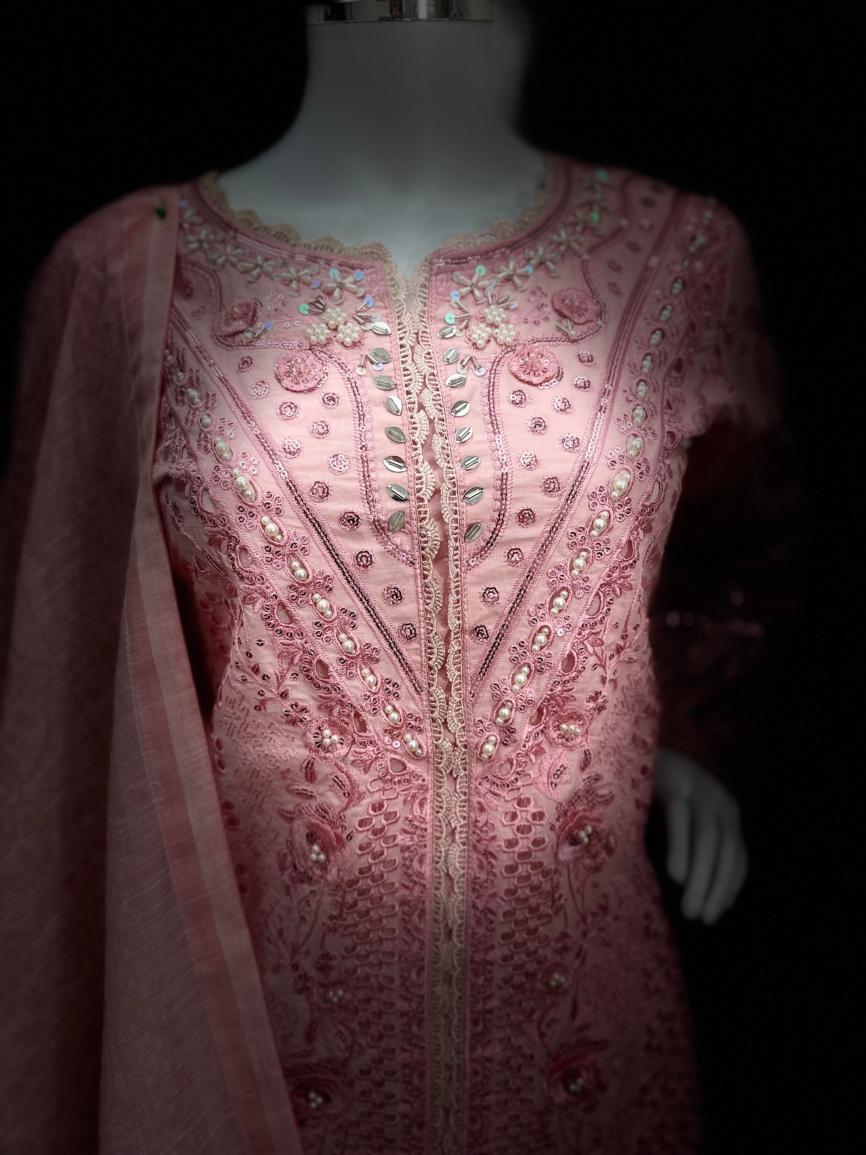 Blush zeenat
