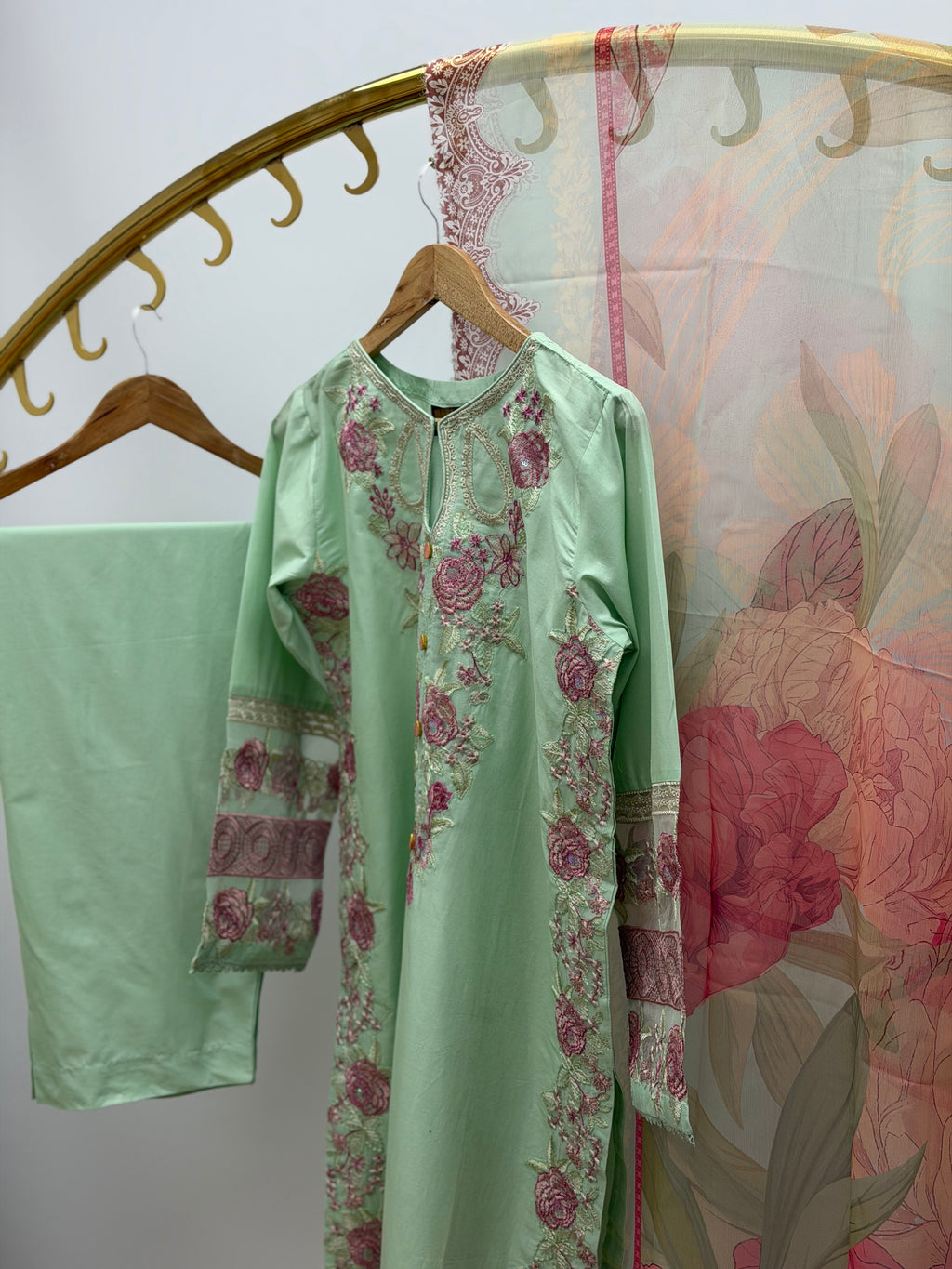 Mint Rose