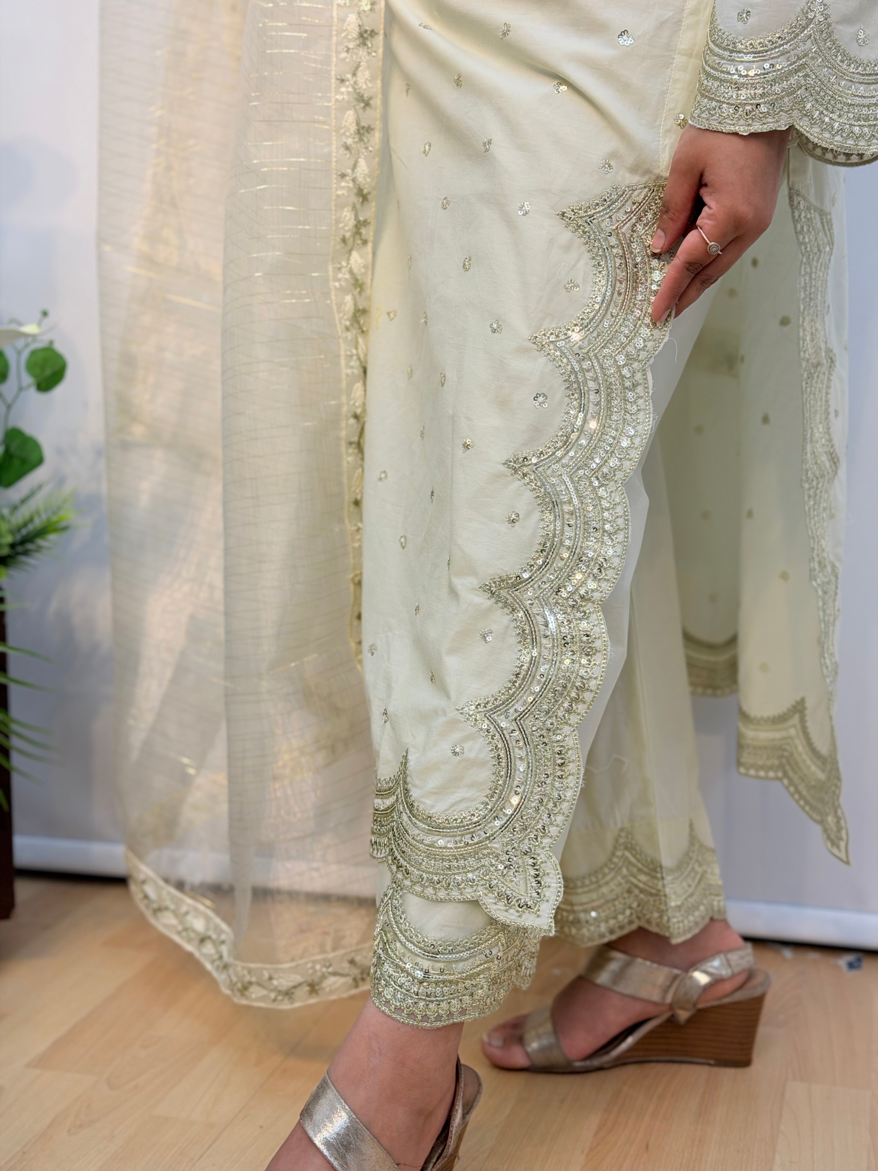 Ivory Noor