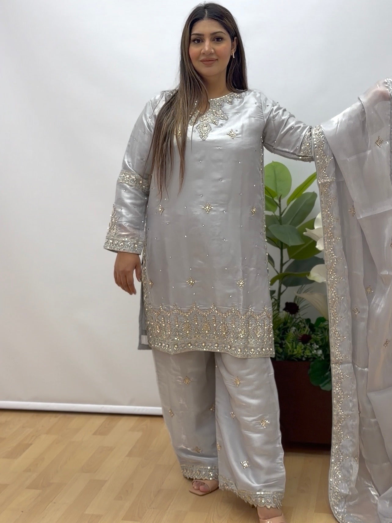 Silver Noor