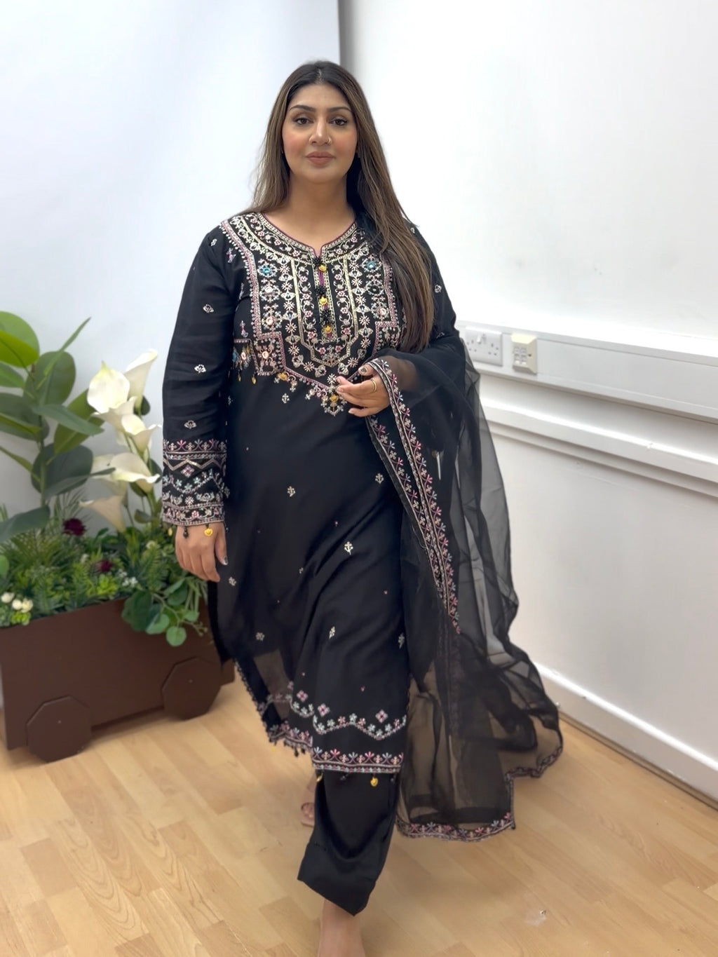 Mehfil Noir