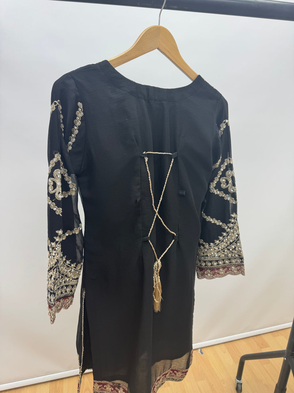 Zari Luxe