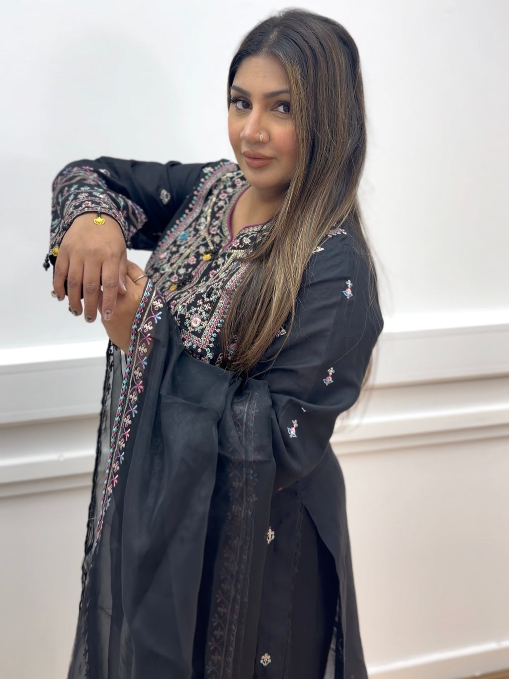 Mehfil Noir