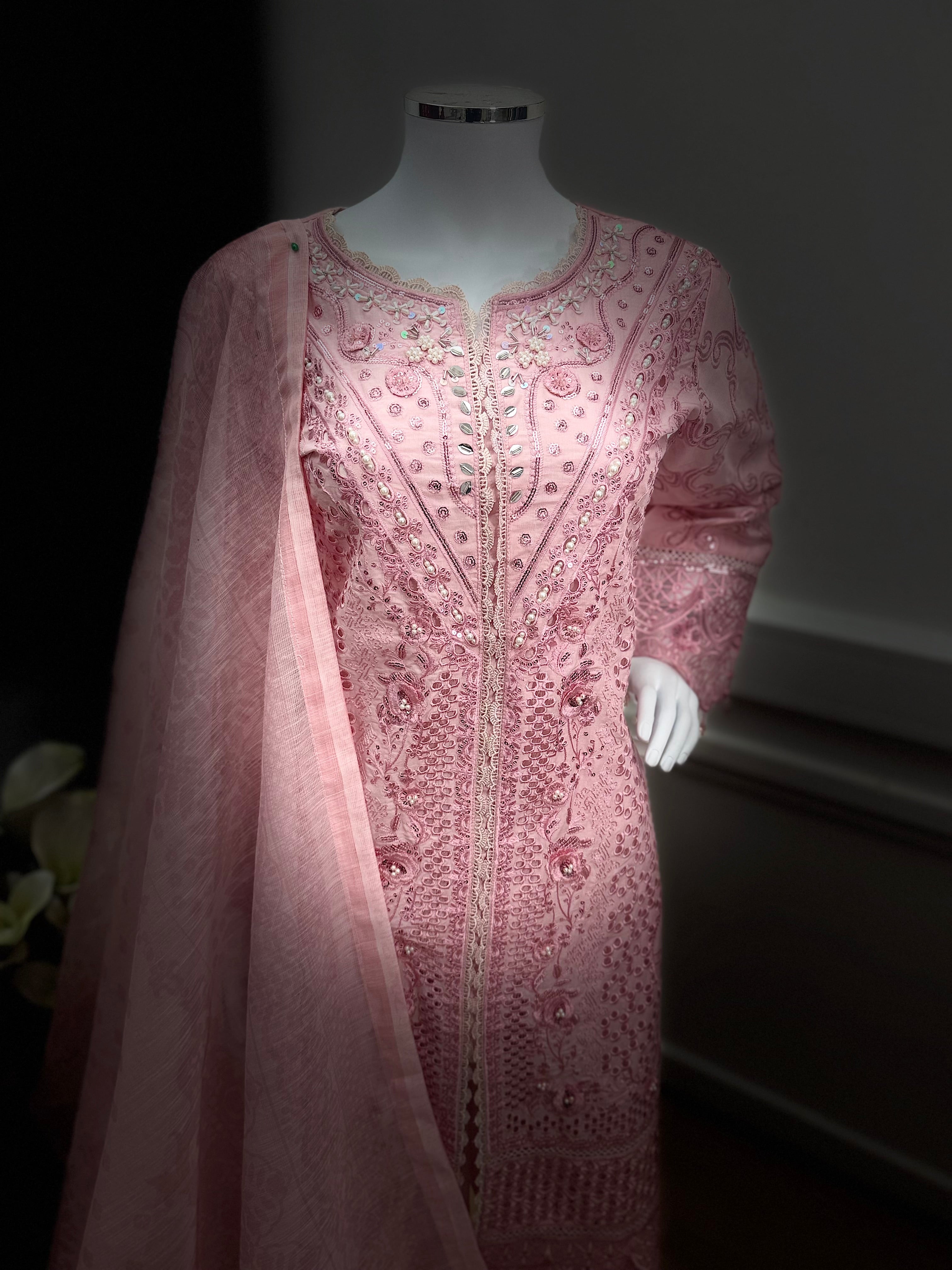 Blush zeenat