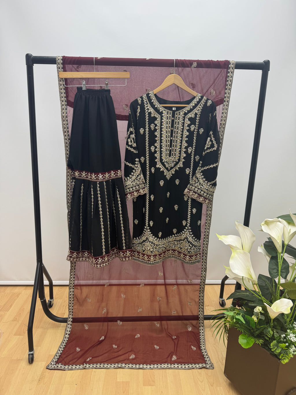 Zari Luxe